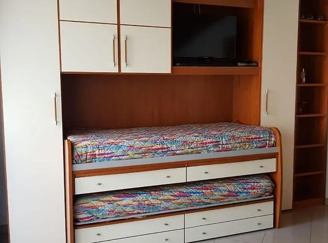 Oda ve Kahvaltı Boviobed 3*